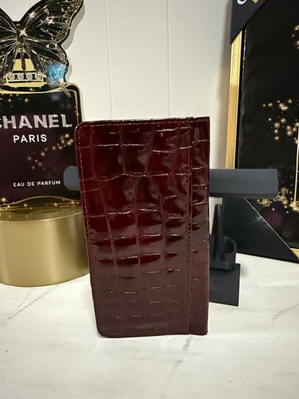 Brighton “Cher” Croc-Embossed Burgundy Wallet with Silver Accent - Picture 3 of 3